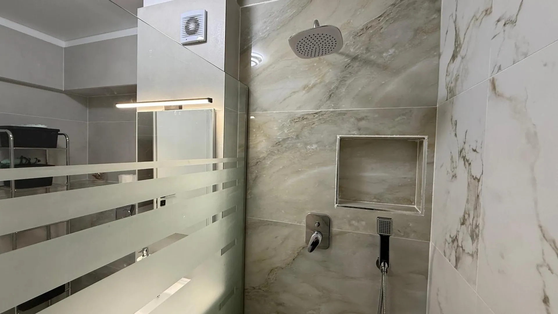 Apartamento Cazare Langa Spitalul Bagdasar - Parcare Gratuita Bucareste